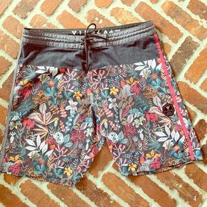 Vissla Boardshorts - 36”